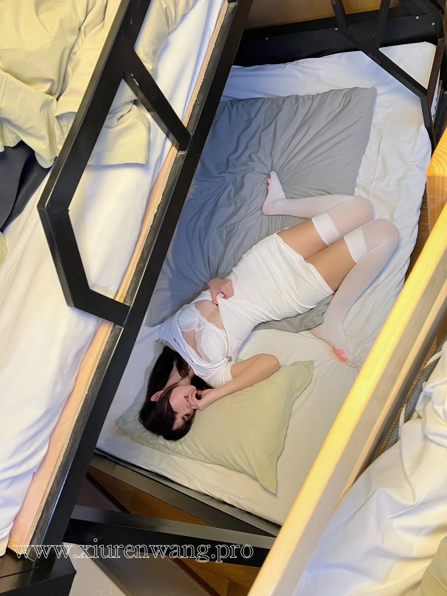 [精品]最新更新！就是阿朱啊《宿舍》纪实写真套图上线，作品合集在线观看指南