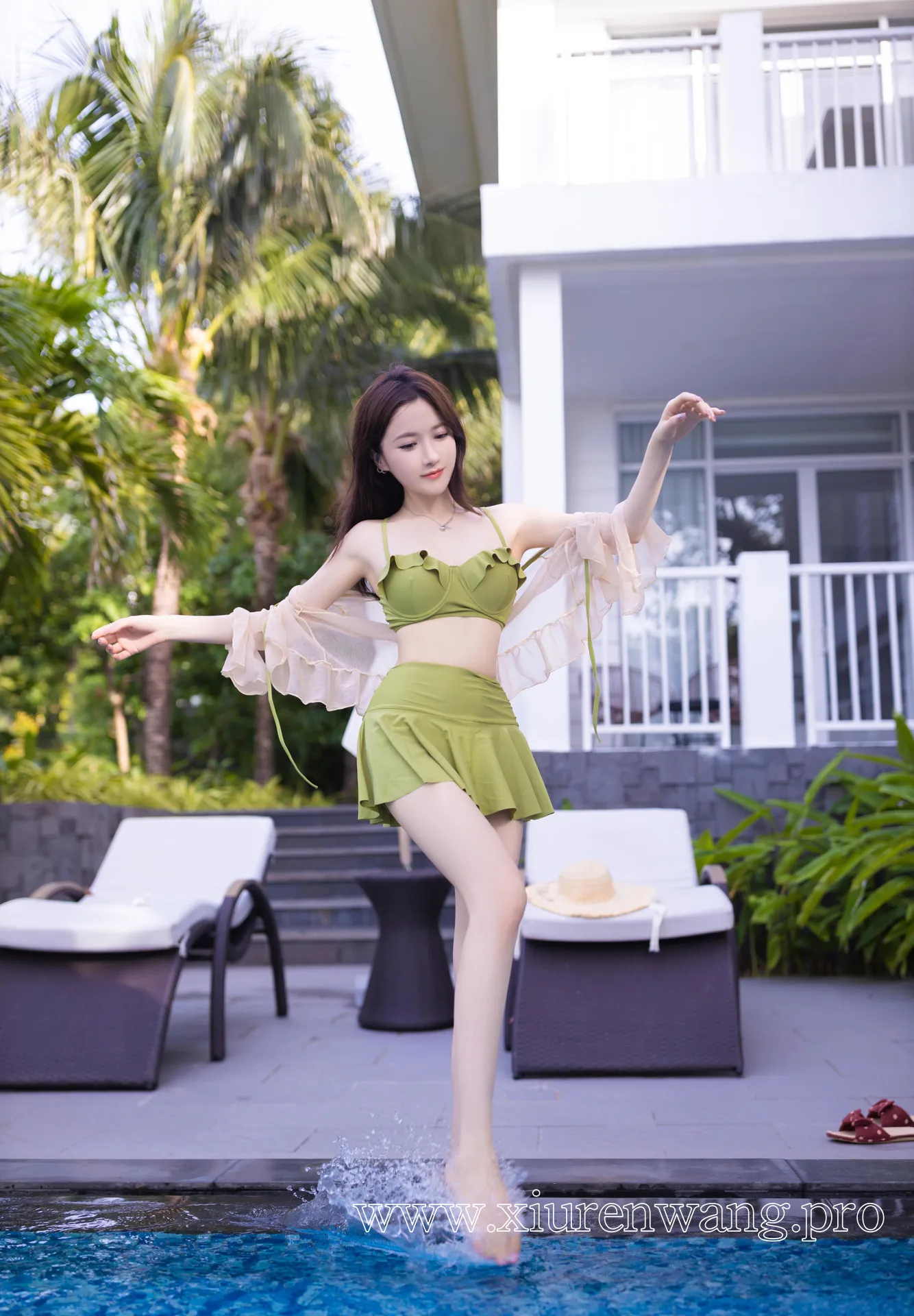 [精品]鱼子酱Fish最新更新！在线观看山青涩写真套图，作品合集解锁名模级cos魅力