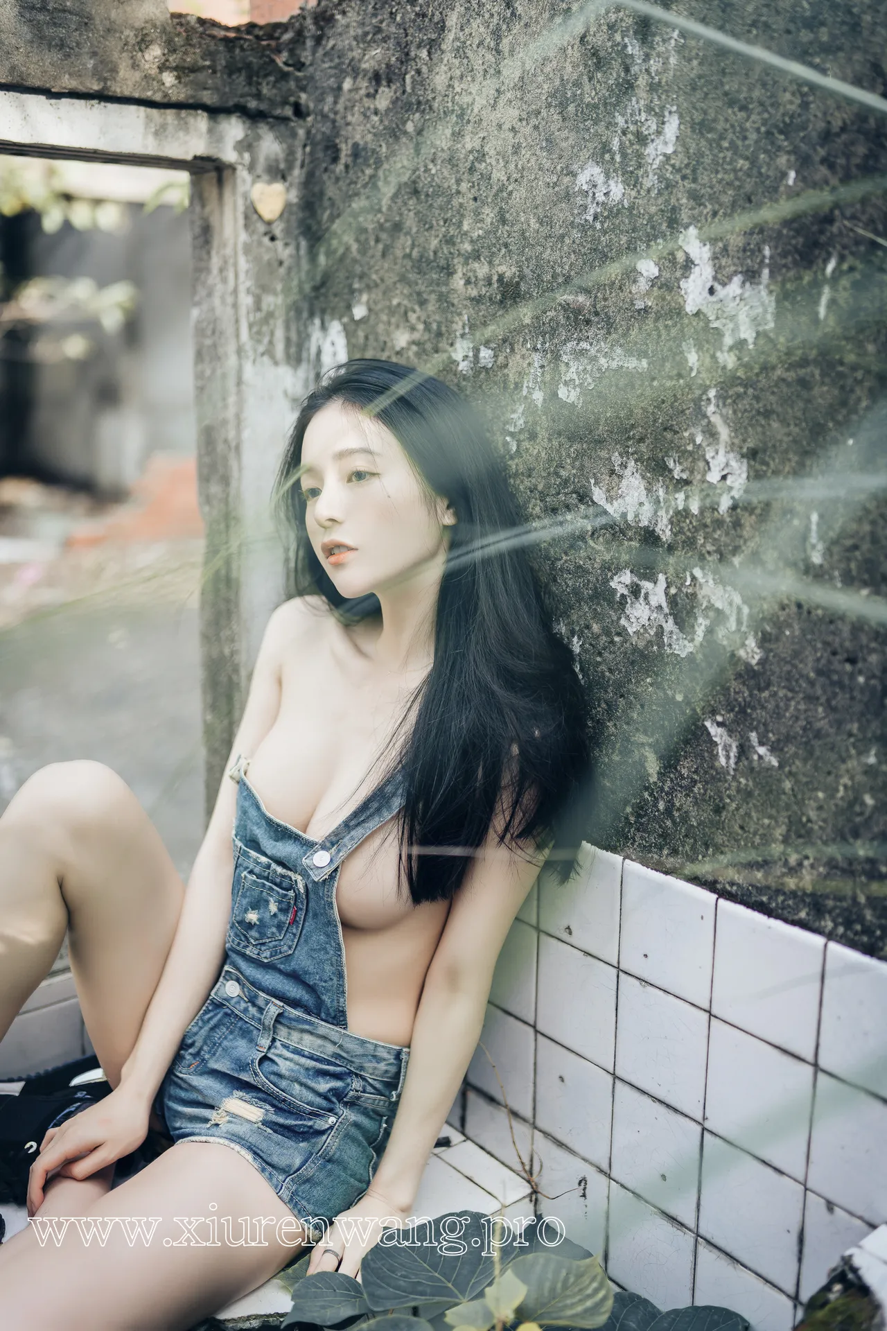 [精品]辰辰ChenChen《野外初体验》在线观看！最新cos套图+作品合集解锁少女感新高度