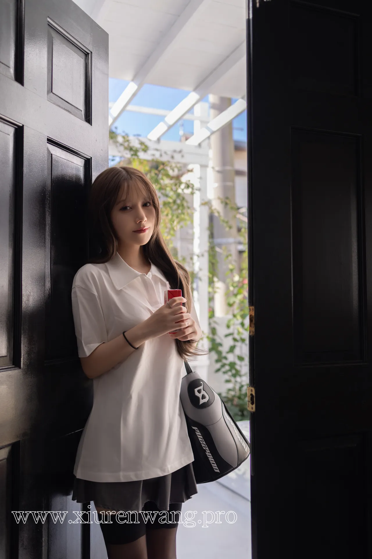 [精品]秀人名模鱼子酱Fish《民宿房东》最新更新！高质感cos套图在线观看，作品合集一次性看个够