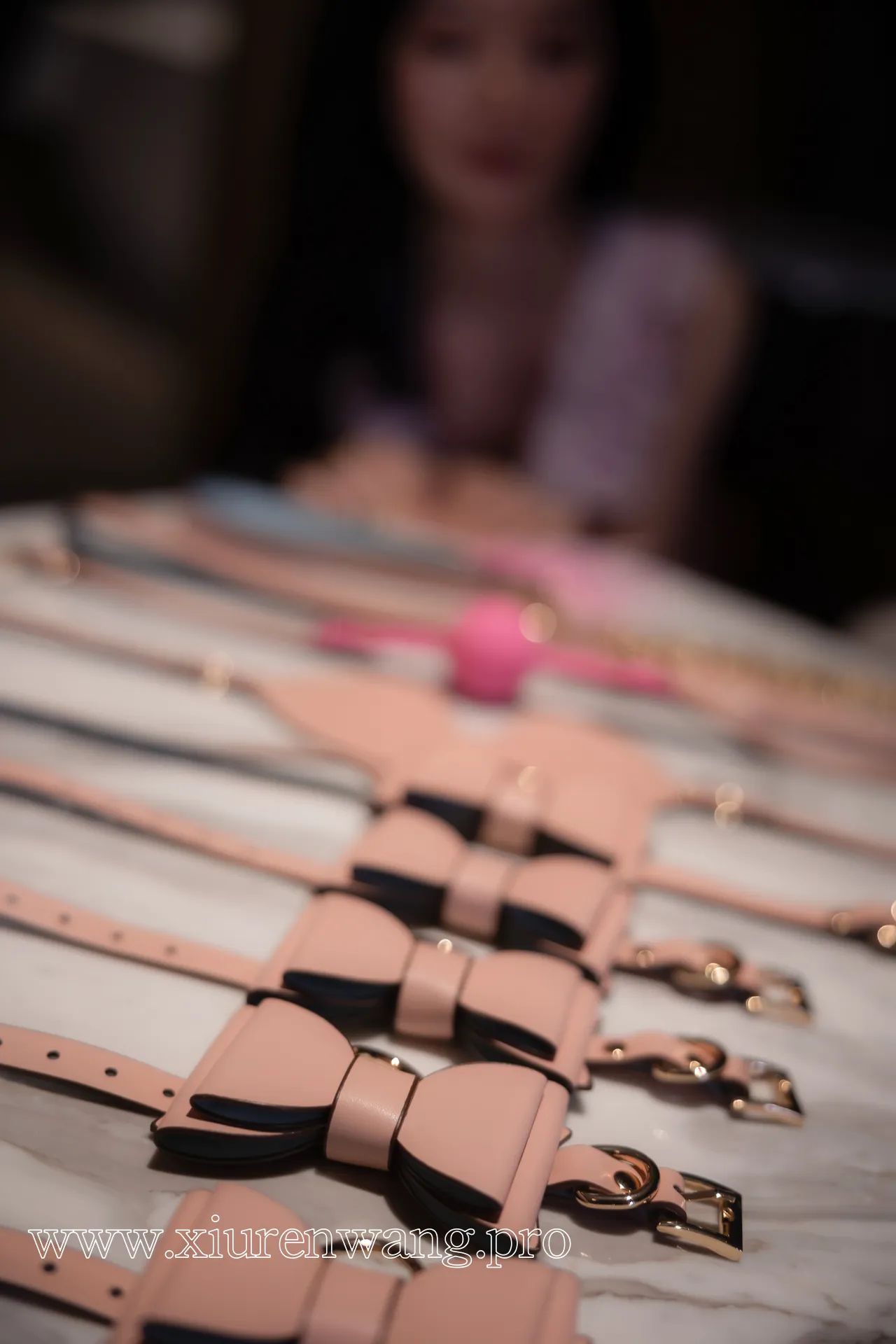 [精品]谢小蒽(幼幼)最新cos套图合集上线！粉红色的水主题作品在线观看指南