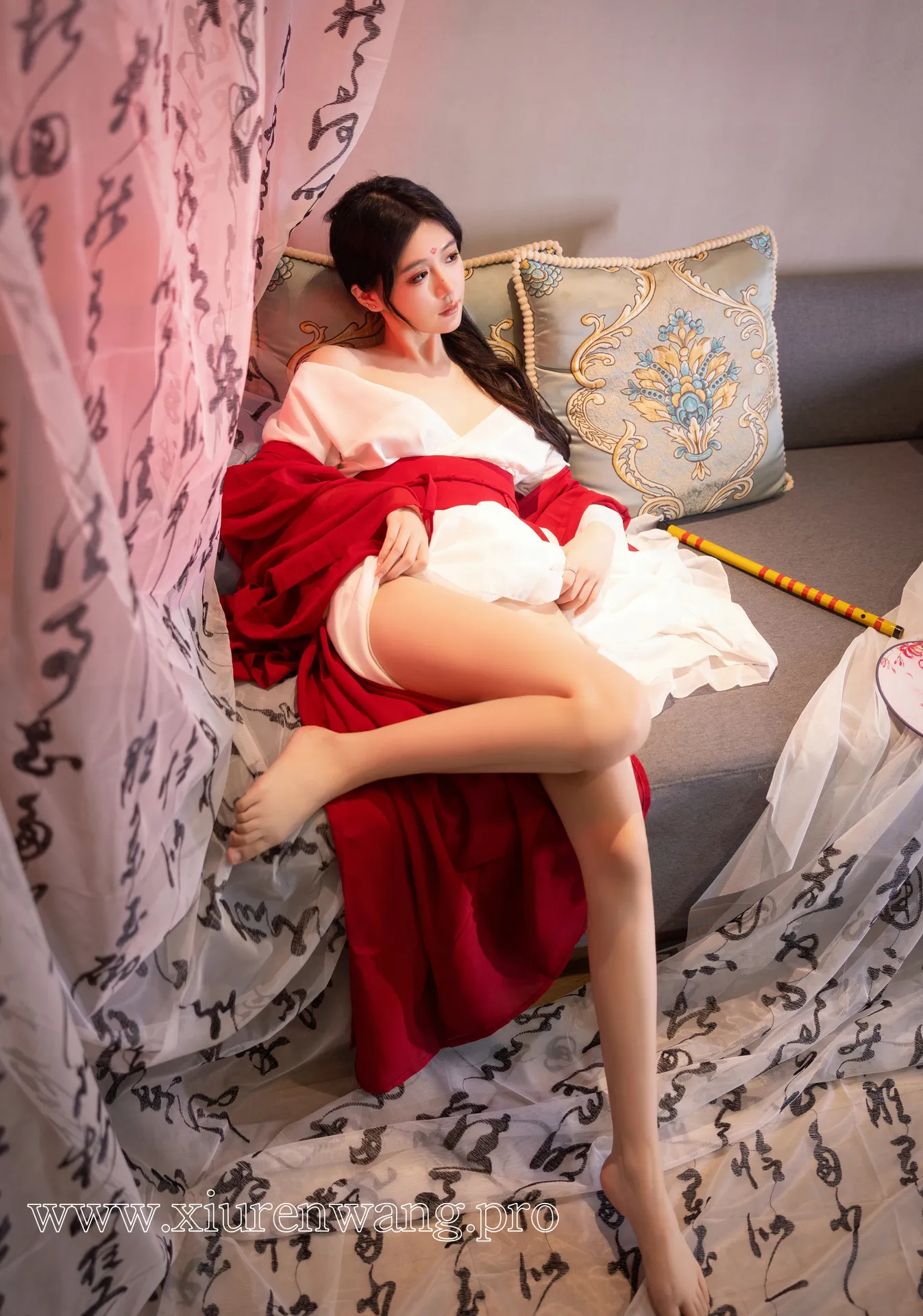 [精品]谢小蒽(幼幼)古风长笛写真最新更新！cos套图在线观看+作品合集全解析