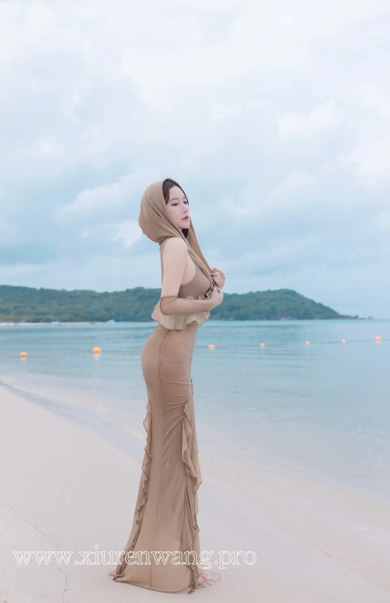 [精品]秀人名模鱼子酱Fish《雨后海滩》cos套图合集最新更新！在线观看解锁绝美视觉盛宴