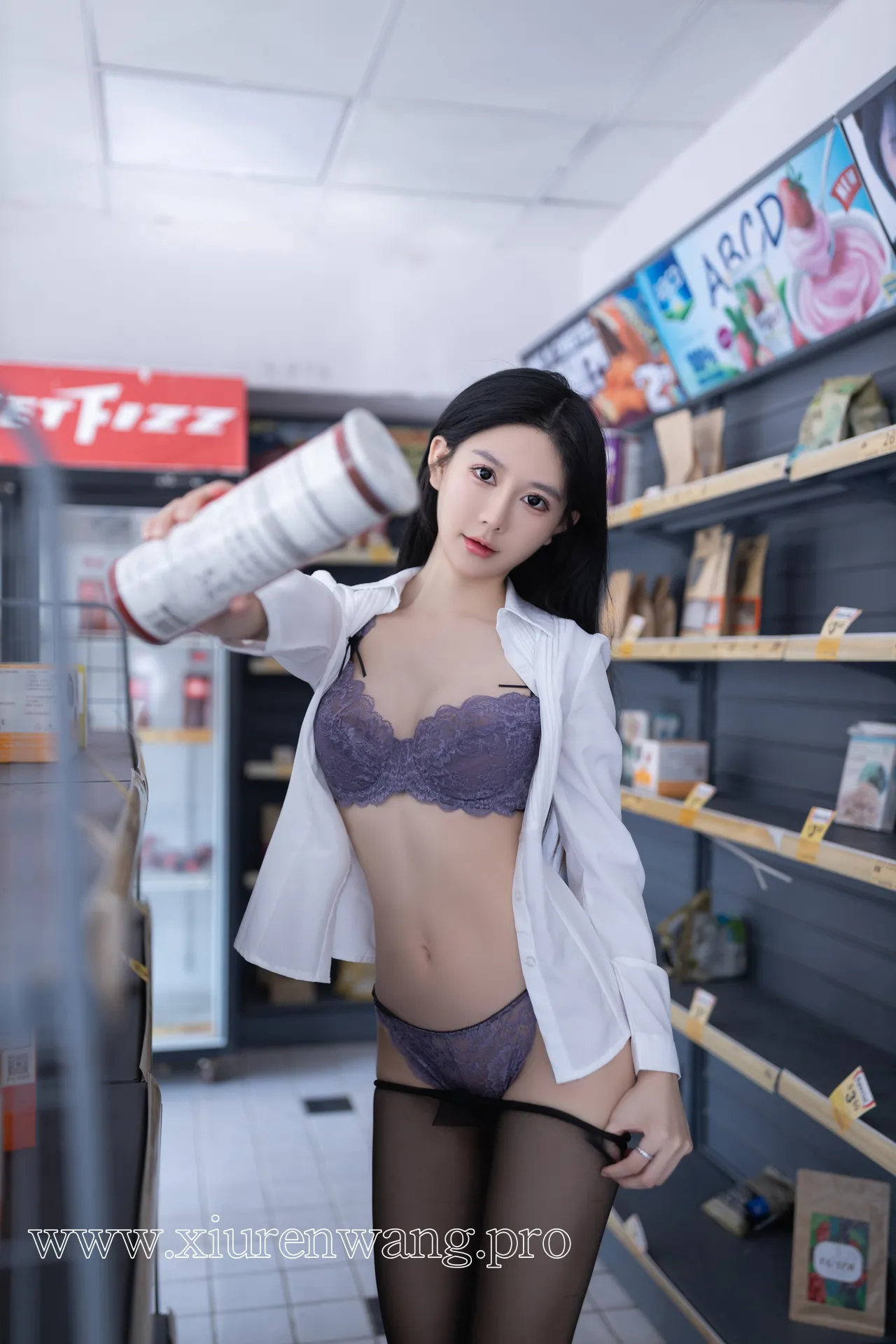 [精品]谢小蒽(幼幼)最新cos套图在线观看！《超市收银》职业女性成熟美作品合集更新