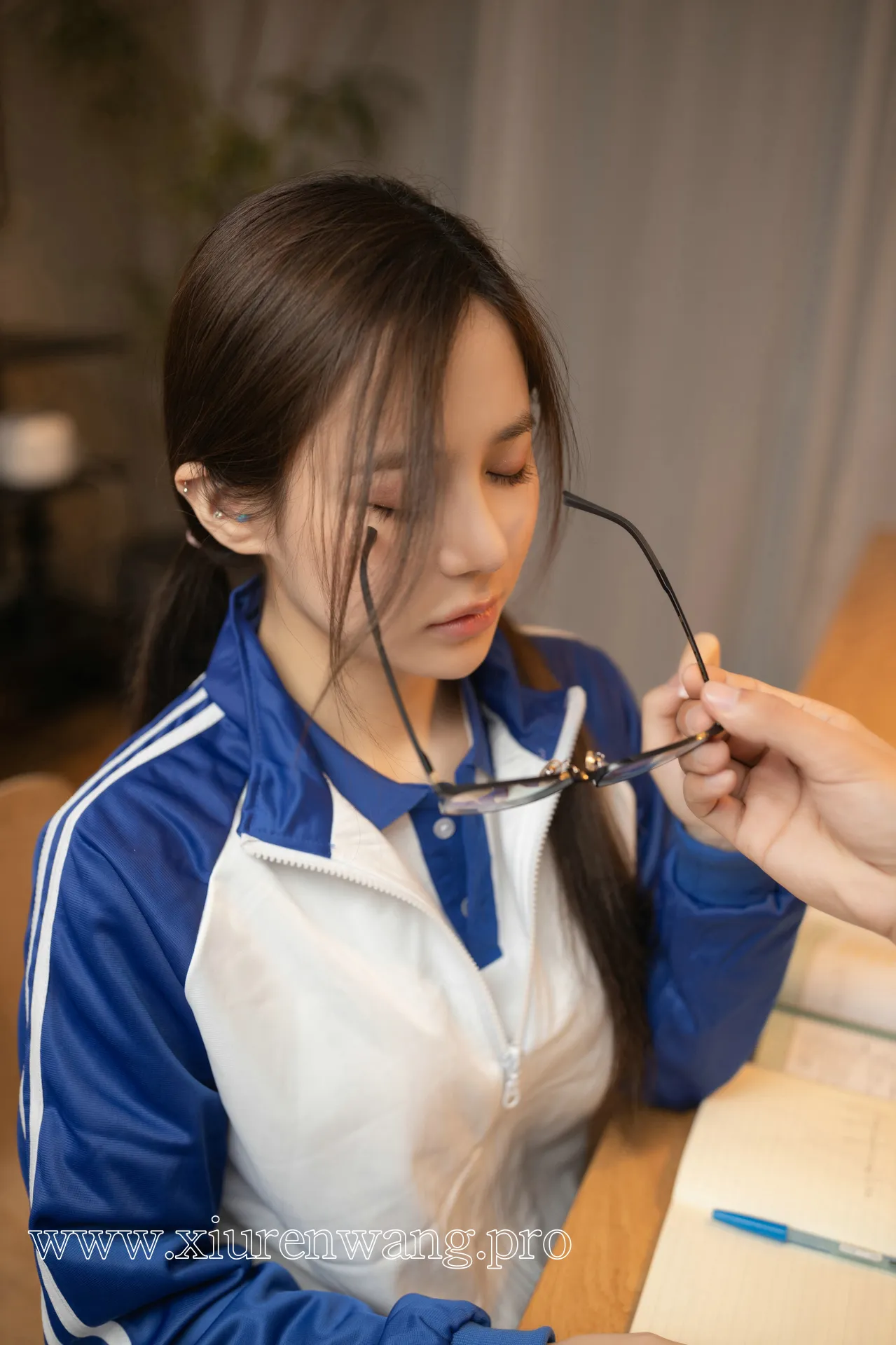 秀人名模鱼子酱Fish《家教》与江真真风格对比