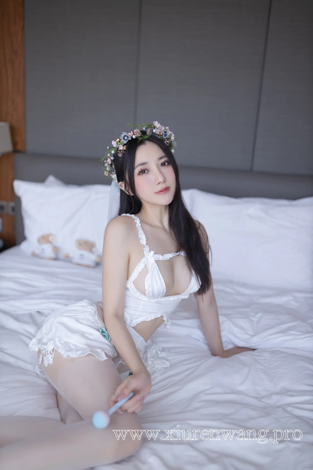 秀人名模鱼子酱Fish《三月在逃公主》绝美写真