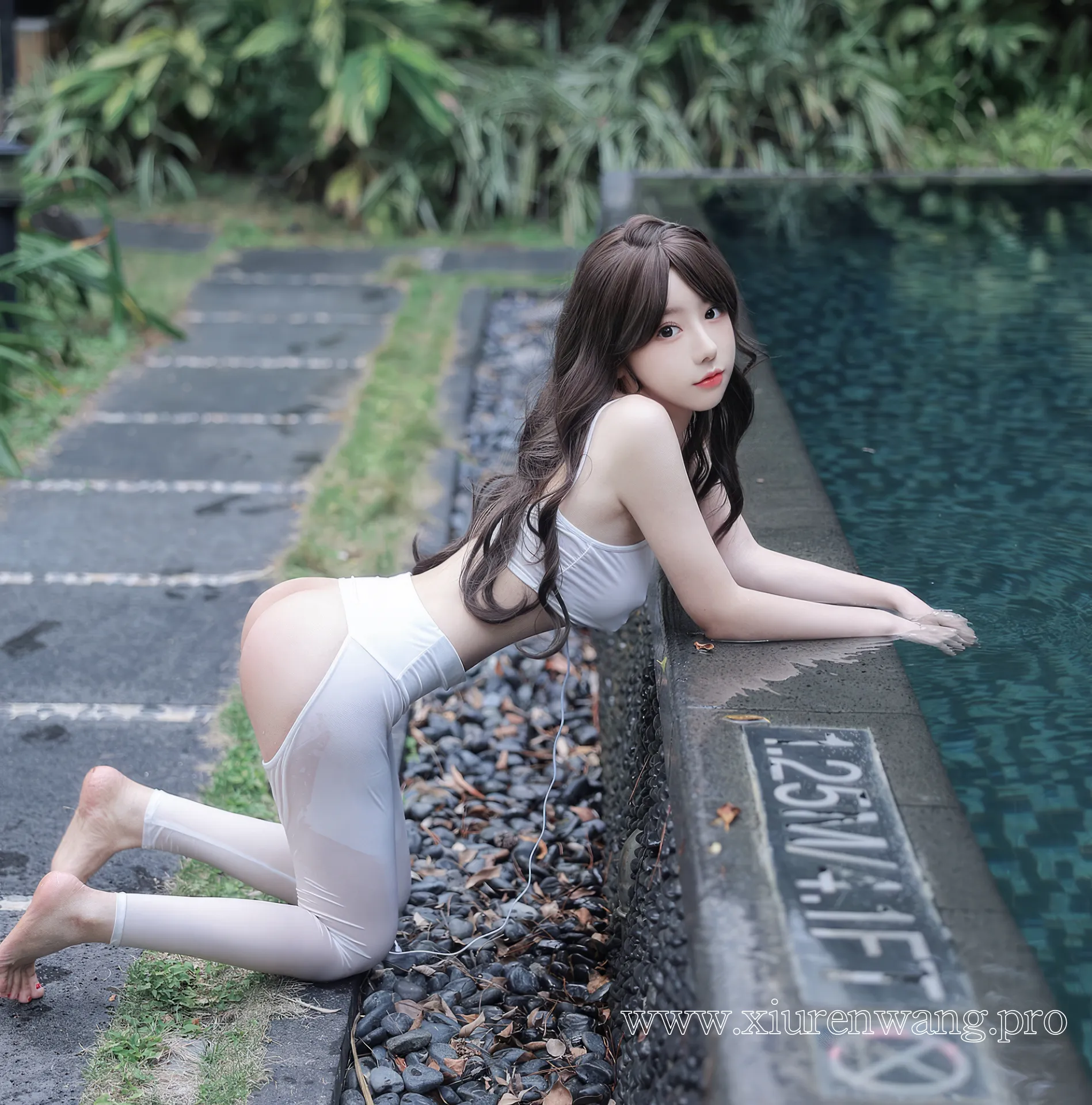 [精品]桃妖夭户外cos套图合集：在线观看最新更新，解锁她的惊艳次元世界