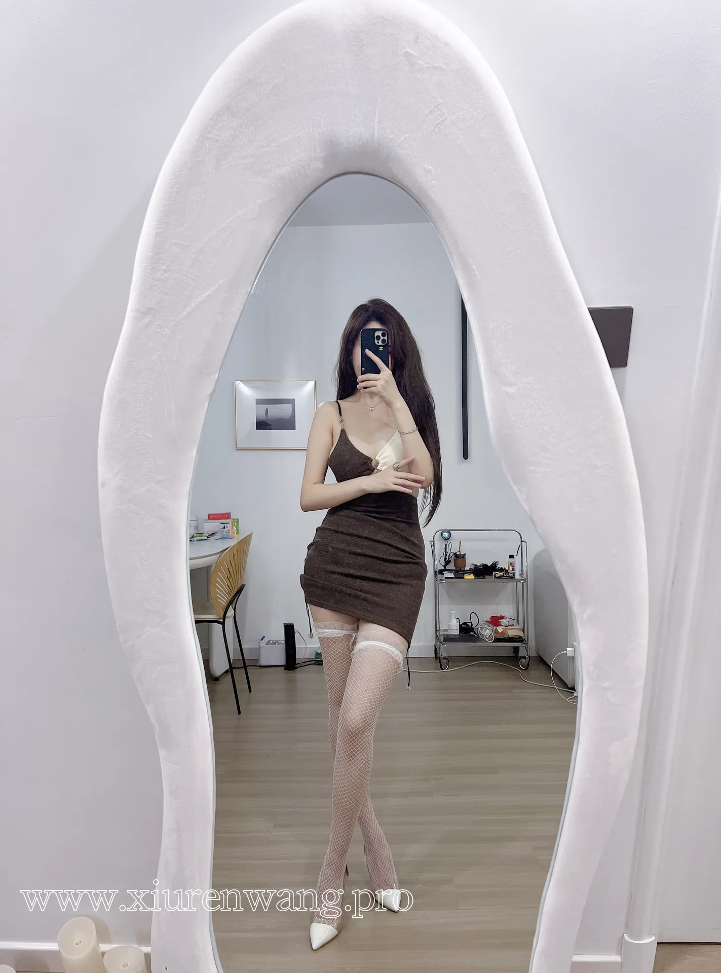 [精品]周妍希渔网袜cos套图在线追更：最新作品合集里，这些细节让老粉尖叫