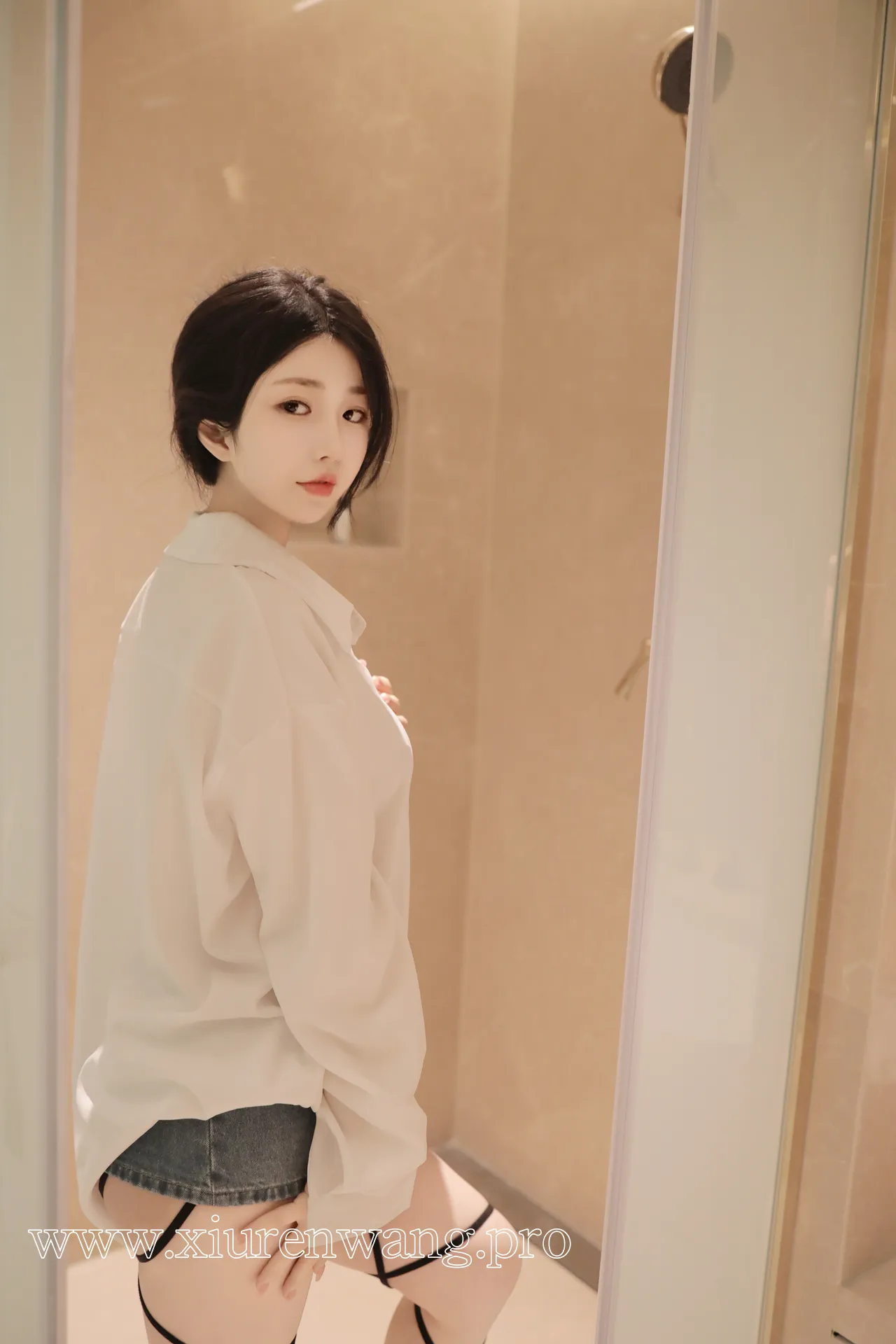 [精品]陈小花淋浴主题cos套图在线观看！最新更新作品合集解锁惊艳瞬间