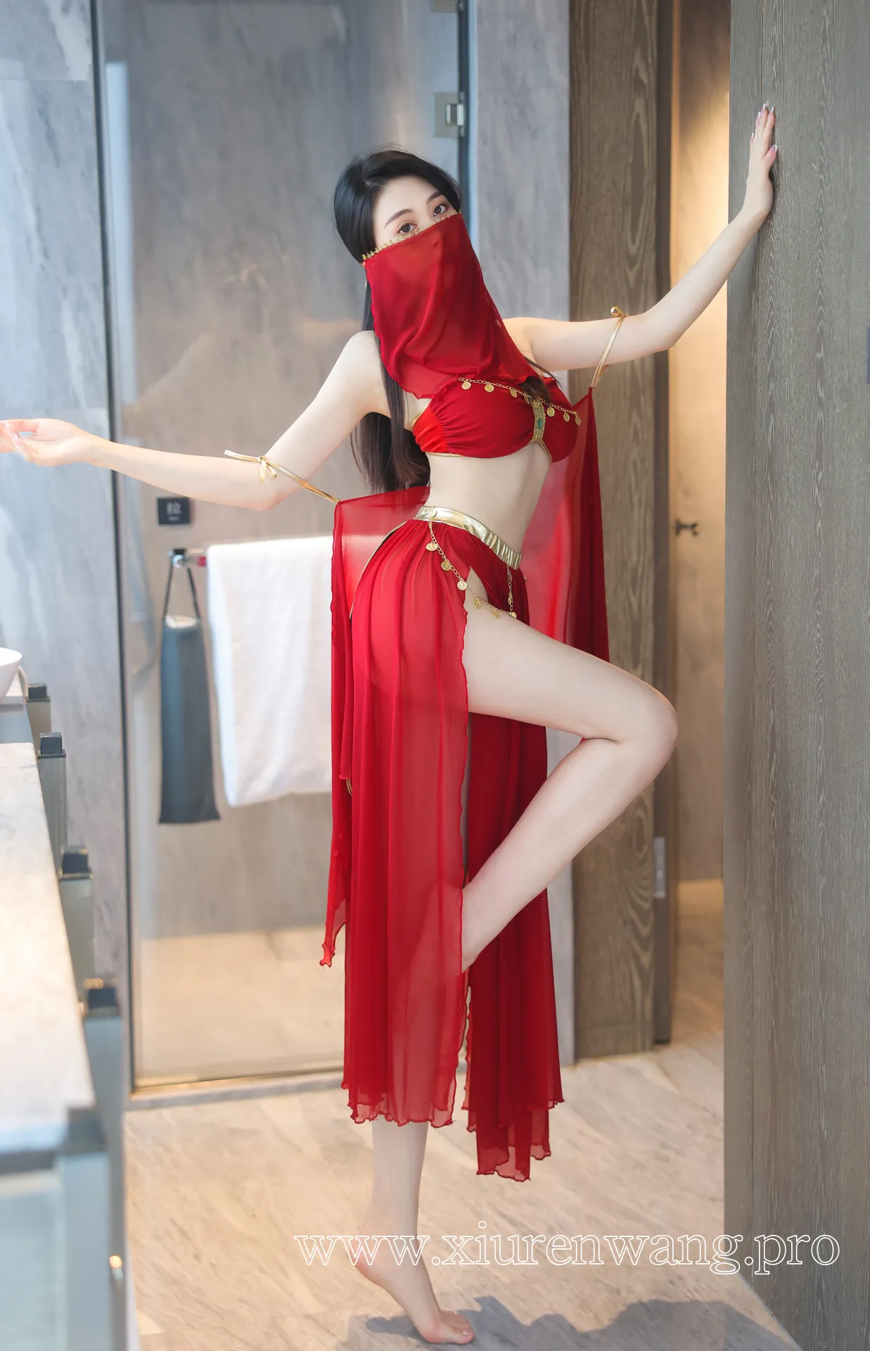 [精品]清妙红色舞裙cos套图上线！最新作品合集在线观看指南