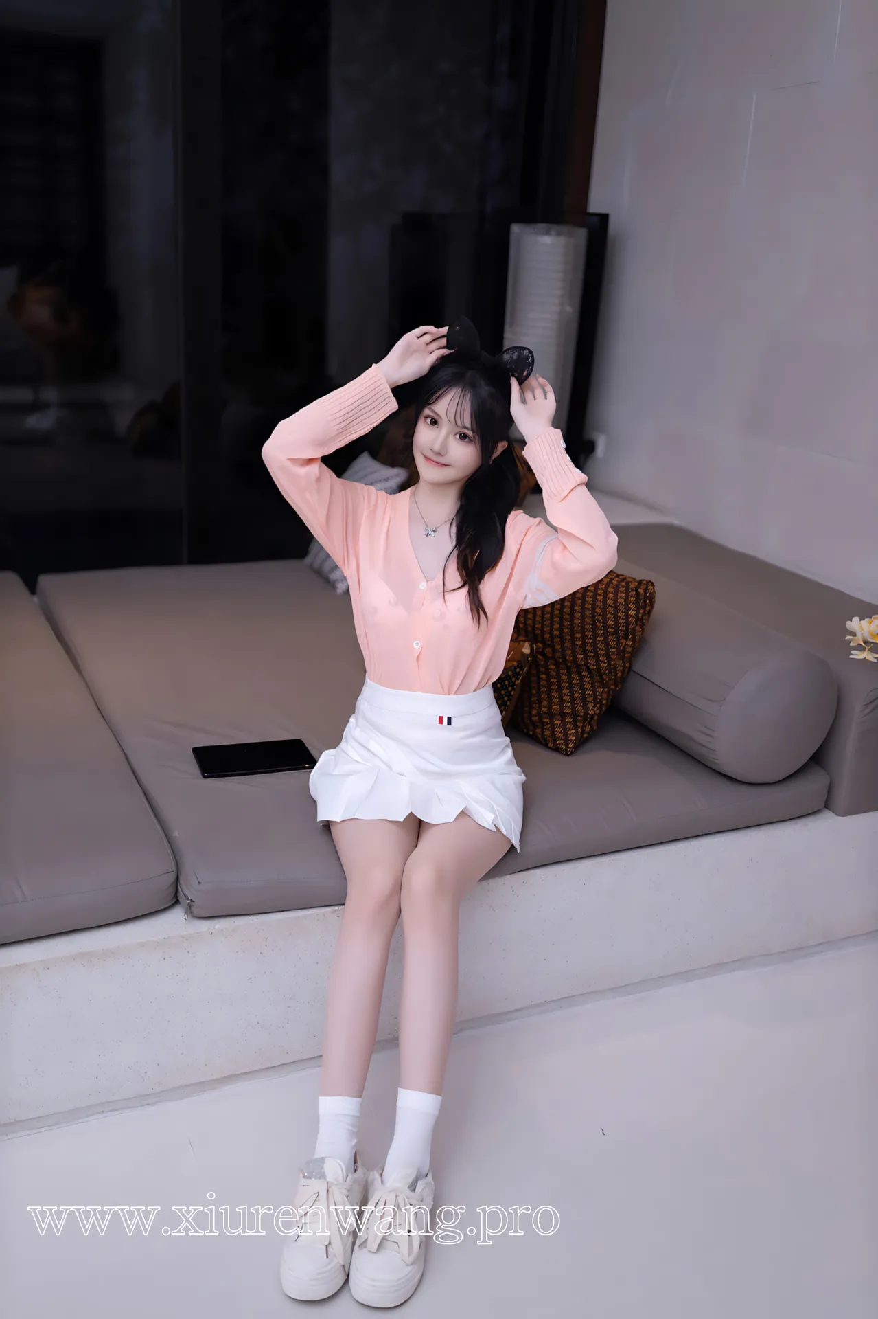 [精品]谢小蒽(幼幼)最新更新！学妹上门被下药cos套图作品合集在线观看