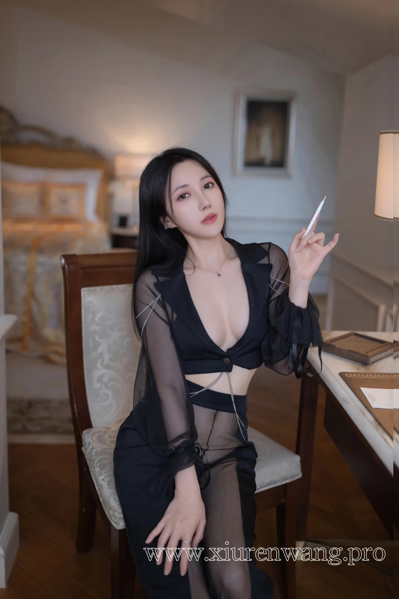 [精品]在线观看｜秀人名模鱼子酱Fish最新更新！内部私购未上架《秘书》cos套图+作品合集全解析