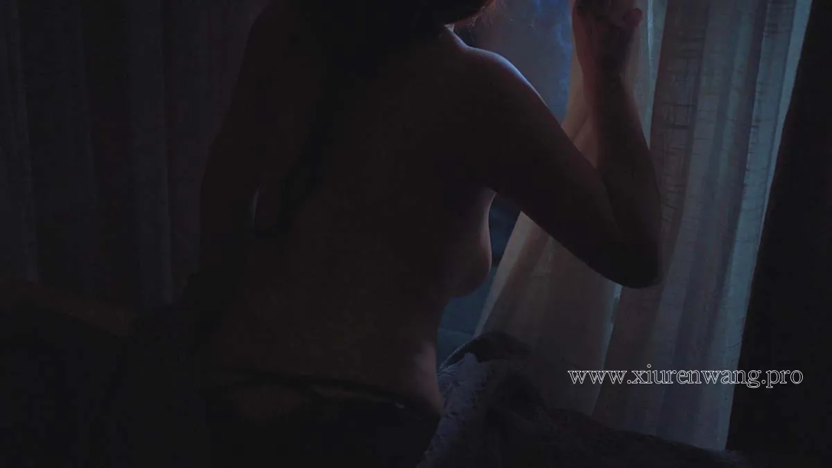 [精品]樱晚gigi最新更新！在线观看「有你的月光」cos套图，作品合集解锁颜值暴击