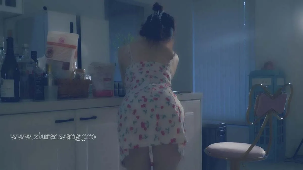 [精品]樱晚gigi最新更新！钢琴课系列五-生日篇(上)在线观看，cos套图作品合集惊艳来袭