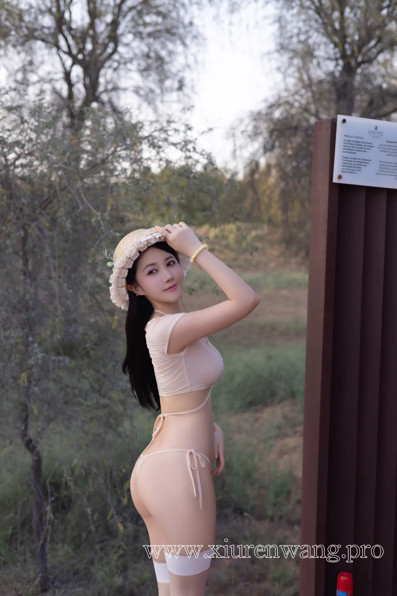 [精品]秀人名模鱼子酱Fish & 杏子最新更新！《双人性感演绎》cos套图作品合集在线观看