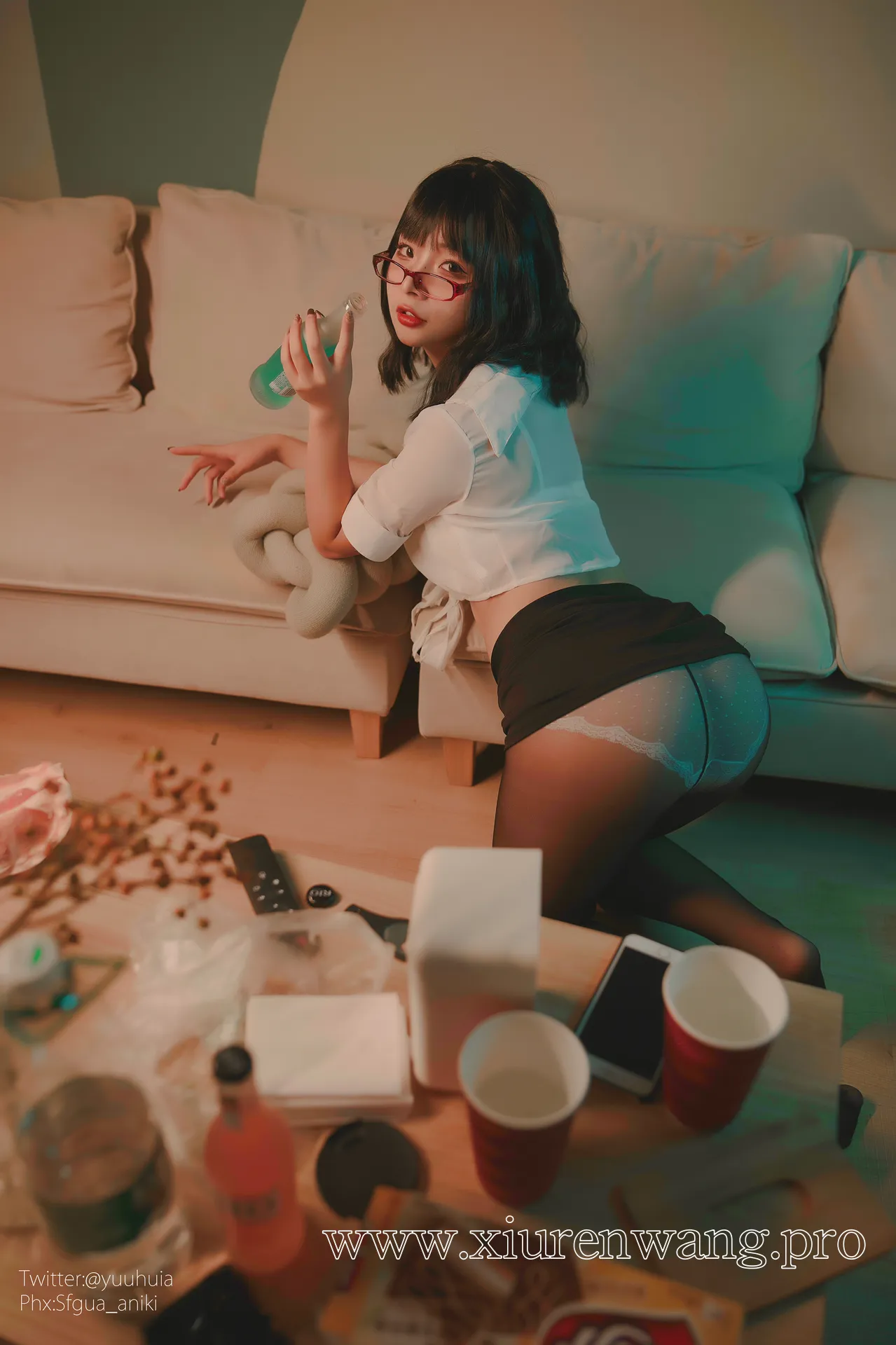 [精品]Kokuhui Vol.003《宿醉》cos套图首发！在线追更作品合集，这组新刊让老粉直呼「神仙状态」