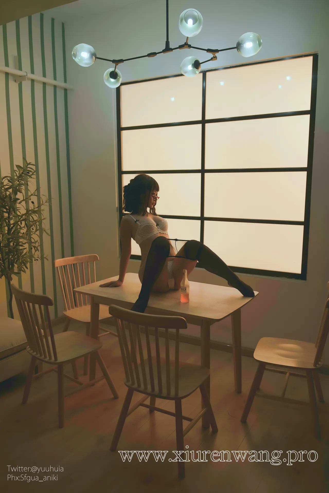 [精品]Kokuhui Vol.003《宿醉》cos套图首发！在线追更作品合集，这组新刊让老粉直呼「神仙状态」