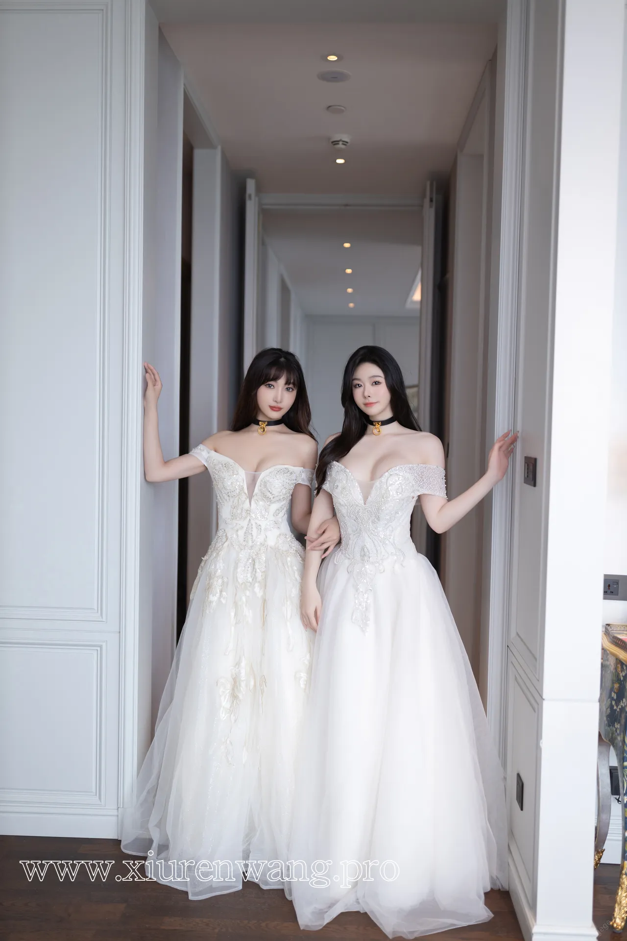 是小逗逗&陆萱萱 – 双人婚纱 梦幻联动 奶茶味的包子 风格对比
