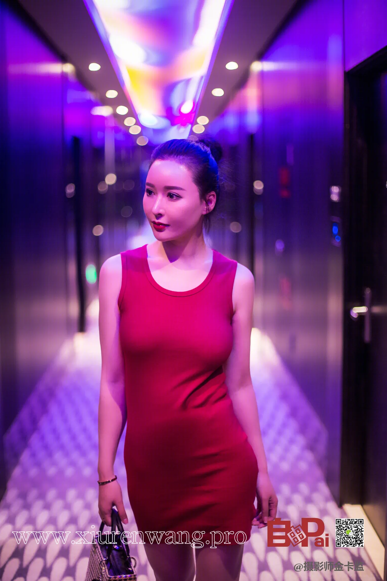 [精品]最新更新！摄影师金卡监×女神索菲《夜归.回家》cos套图+视频作品合集上线，在线观看指南速收