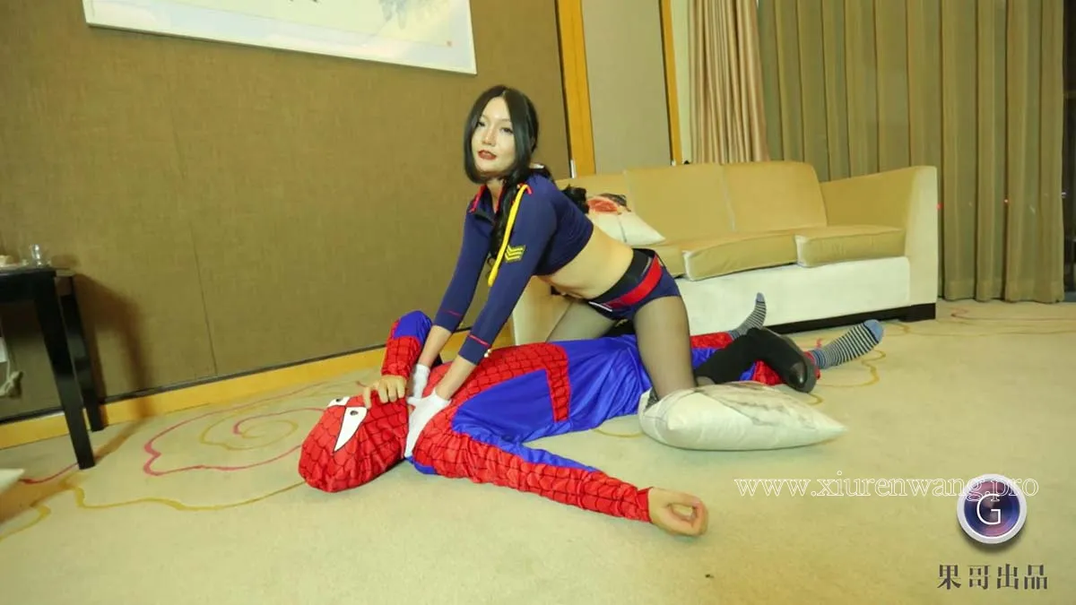 [精品]严佳丽cos套图合集在线看！秀人网果哥镜头下，「床战蜘蛛侠」最新作品惊艳出圈