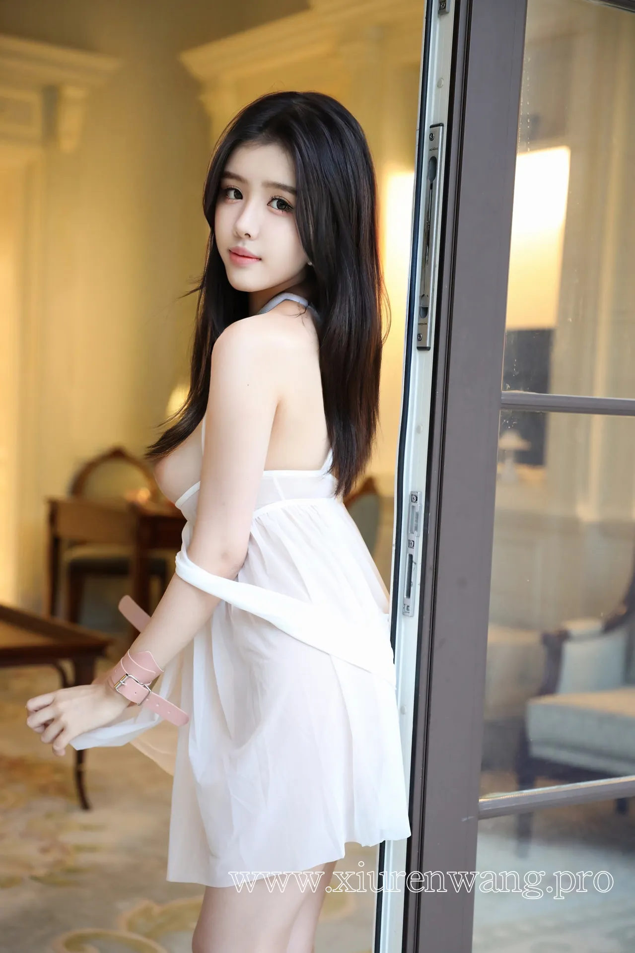 [精品]唐翩翩纯欲睡裙cos套图上线！在线观看最新更新作品合集