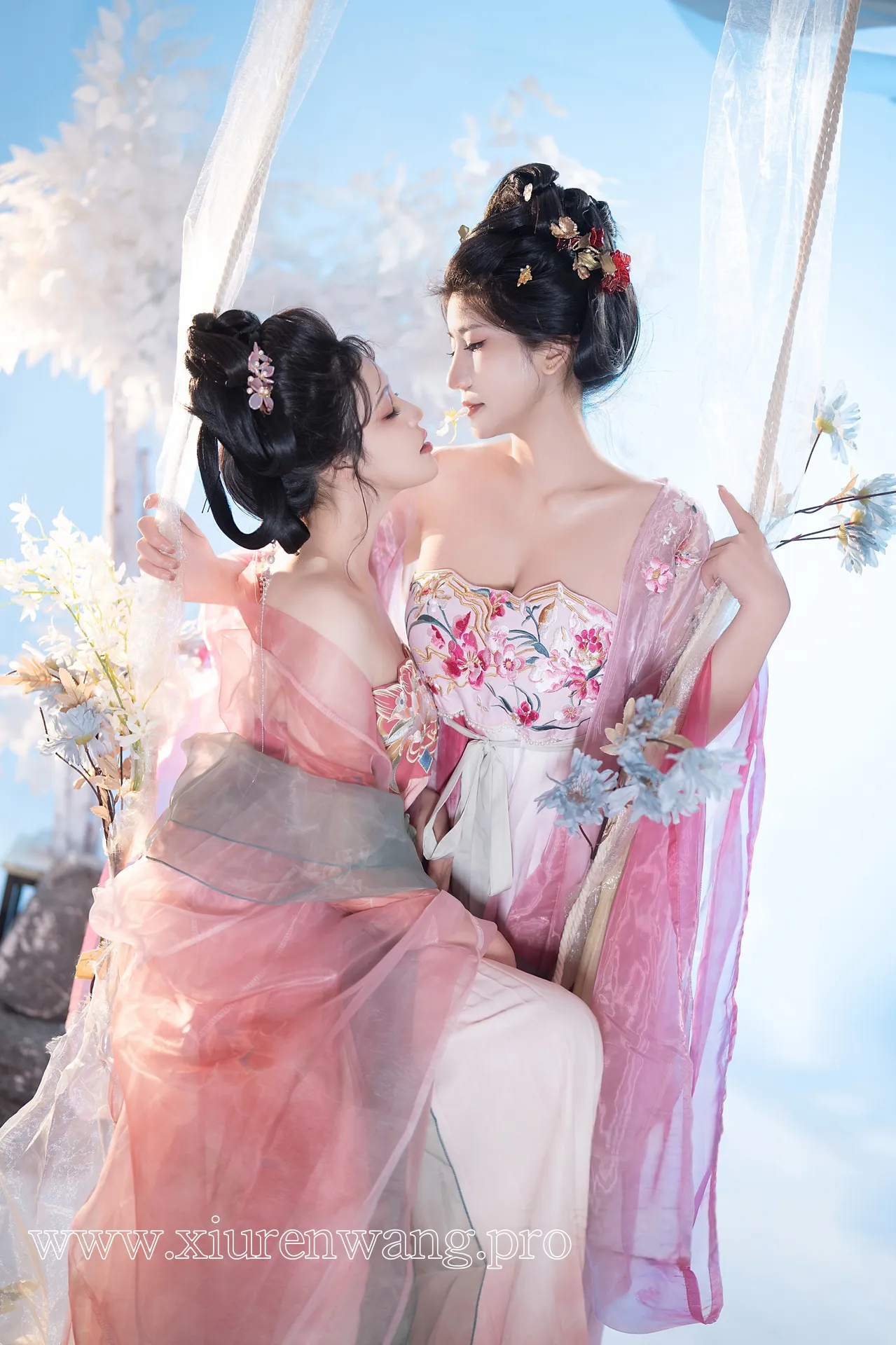 [精品]在线观看星澜是澜澜叫澜妹呀&Natsuko夏夏子最新更新！《瑶池洗凝脂》cos套图作品合集全揭秘