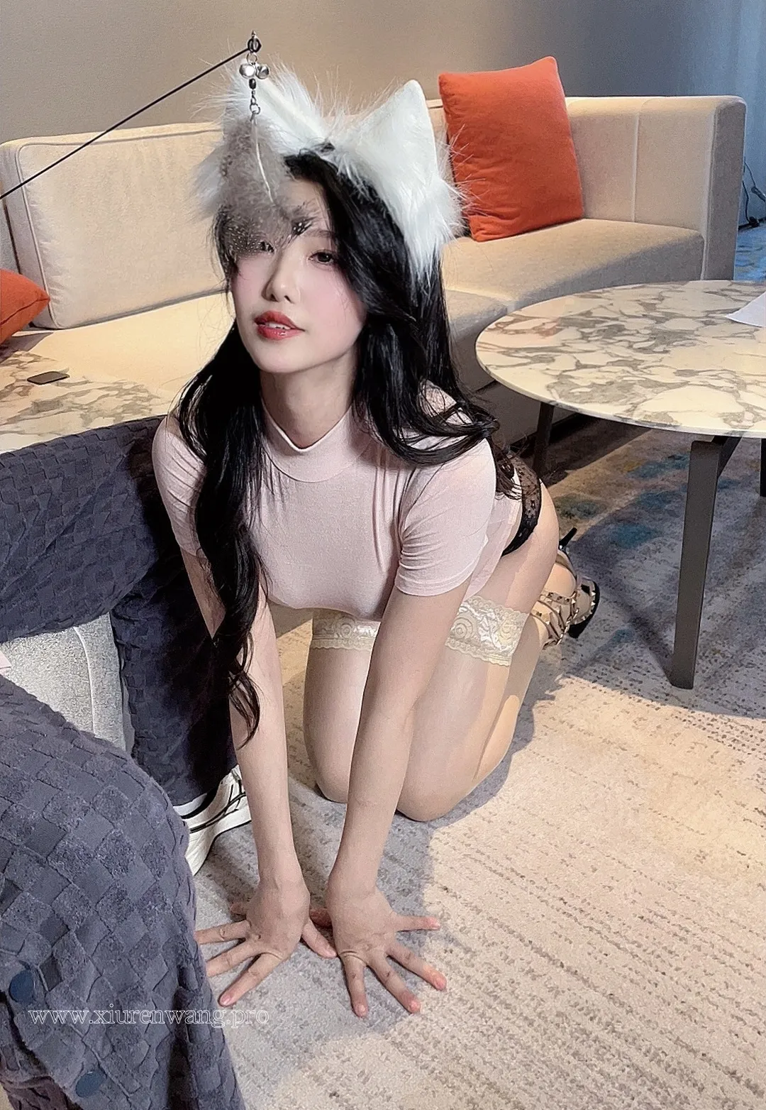 [精品]抖娘-利世「宠物人妻」套图在线观看！最新更新作品合集速览