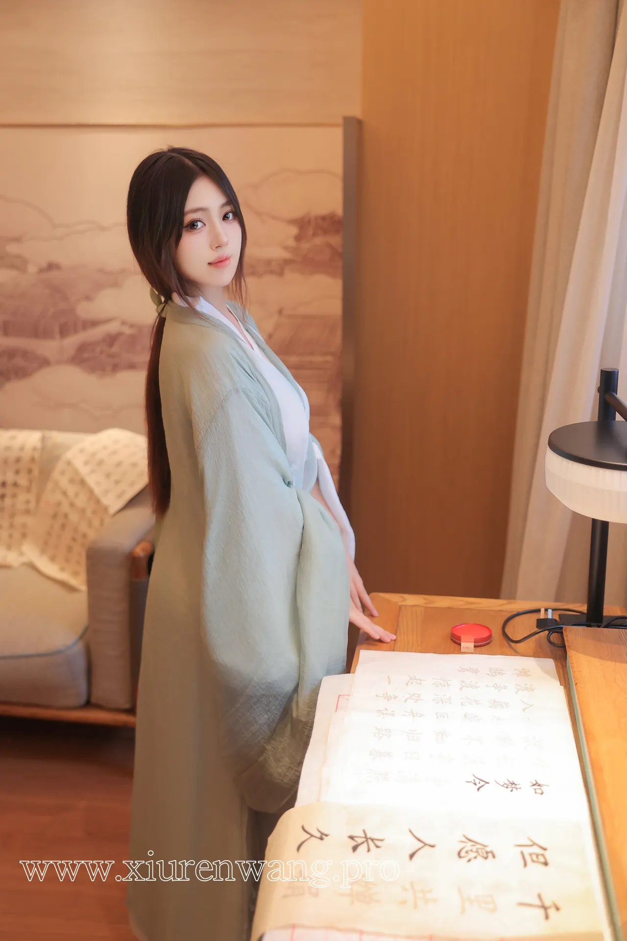 蛋蛋宝 – 古风汉服 惊艳开场，展现古典韵味