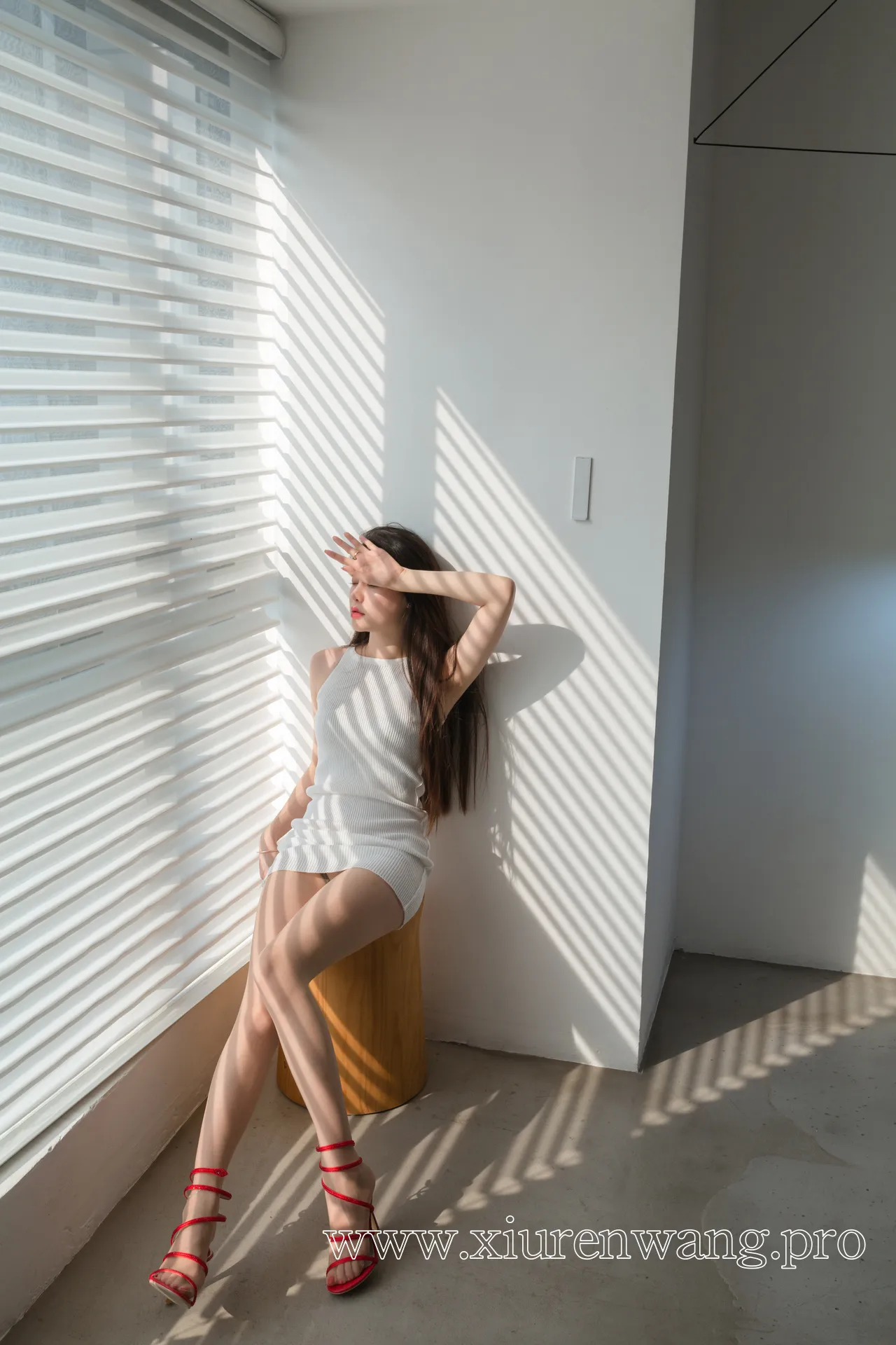 [精品]在线观看Sia不吃鱼作品合集！最新更新cos套图——谁能拒绝一个没睡醒女朋友呢