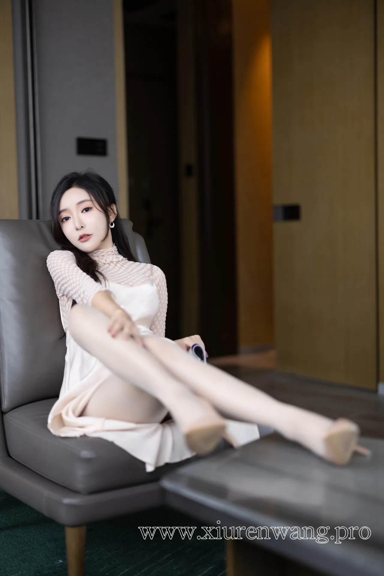 [精品]王馨瑶Yanni作品合集｜最新更新cos套图在线观看：这组白色主题太戳二次元DNA