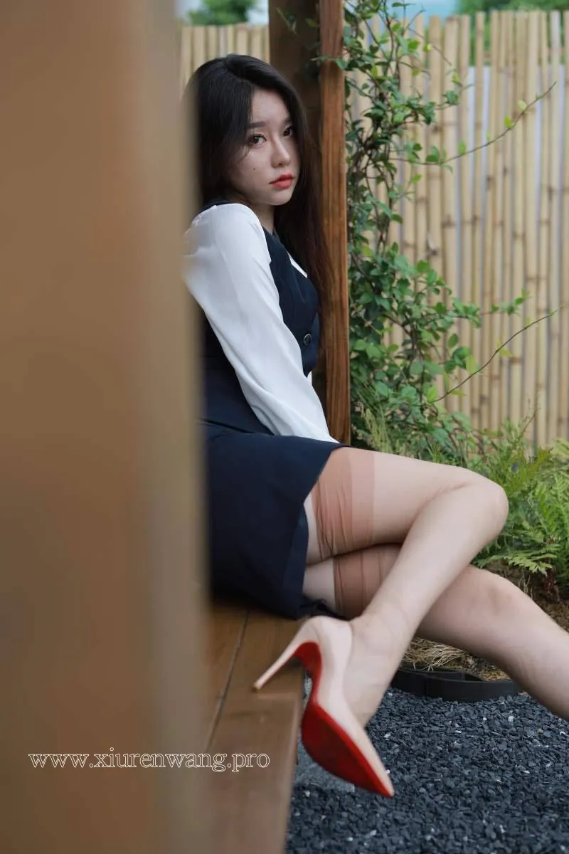 [精品]最新更新 | Sia不吃鱼「庭园春梦」cos套图上线！在线观看+作品合集全解析