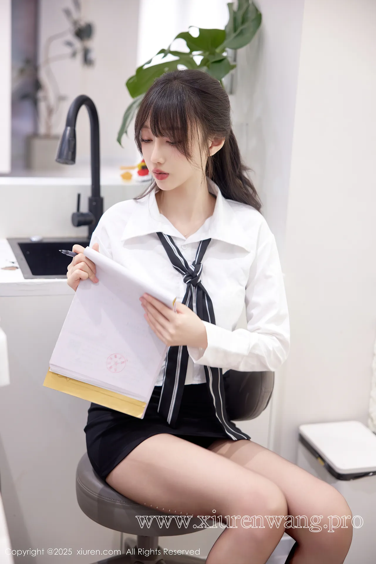 [秀人网]2025.08.11 NO.10636 玥儿玥er