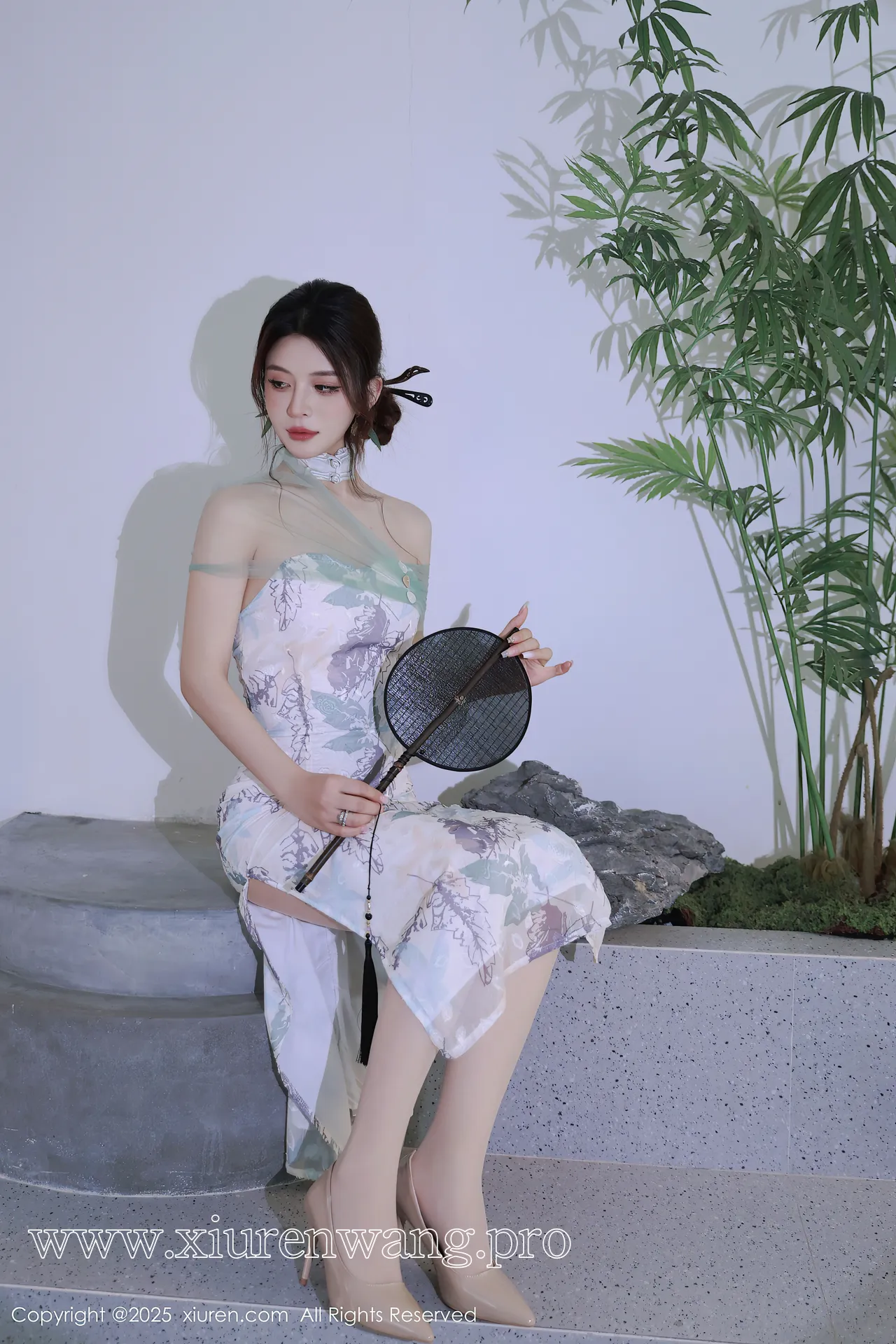 [秀人网]2025.08.27 NO.10694 阿依莎