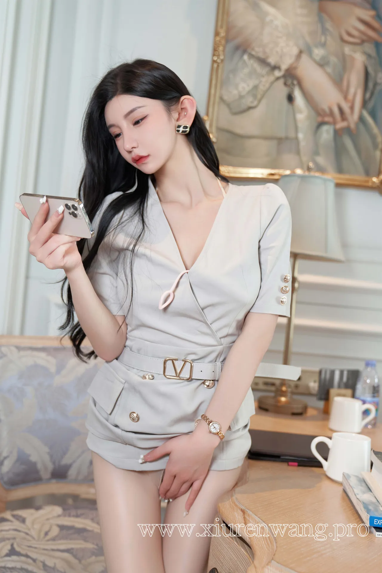 [精品]周于希最新cos套图在线观看！女律师的寂寞作品合集揭秘