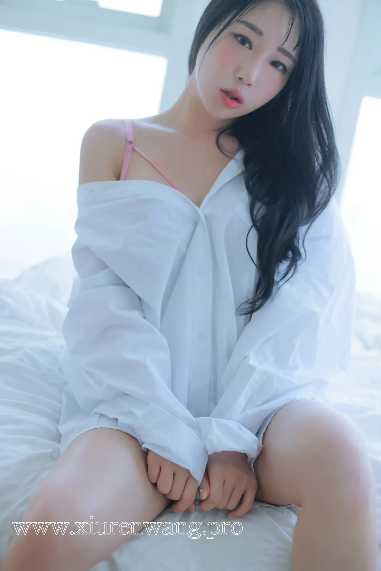 沈蜜儿 都市前卫高饱和度光影大片