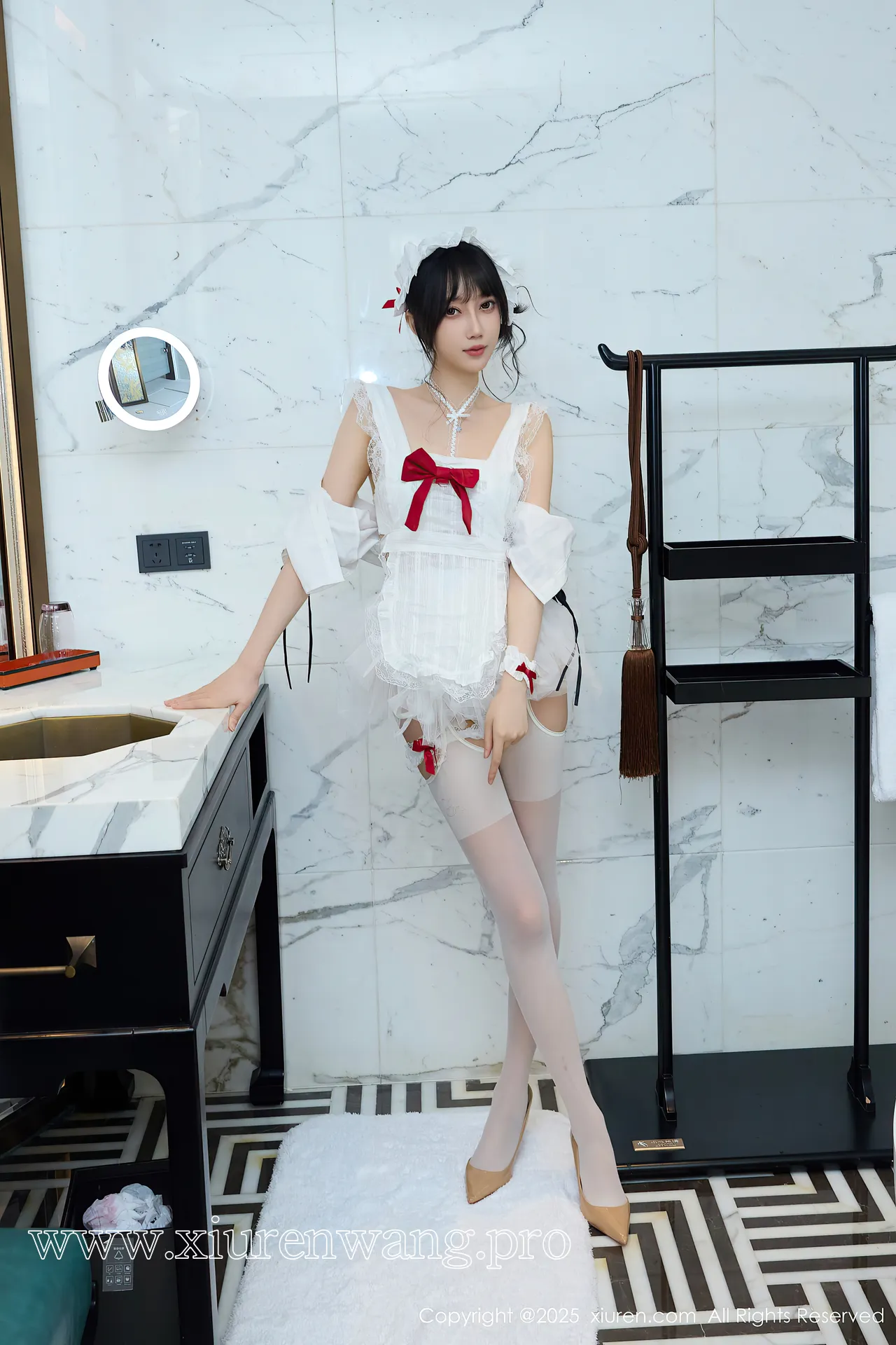 [秀人网]2025.09.29 NO.10827 玥儿玥er