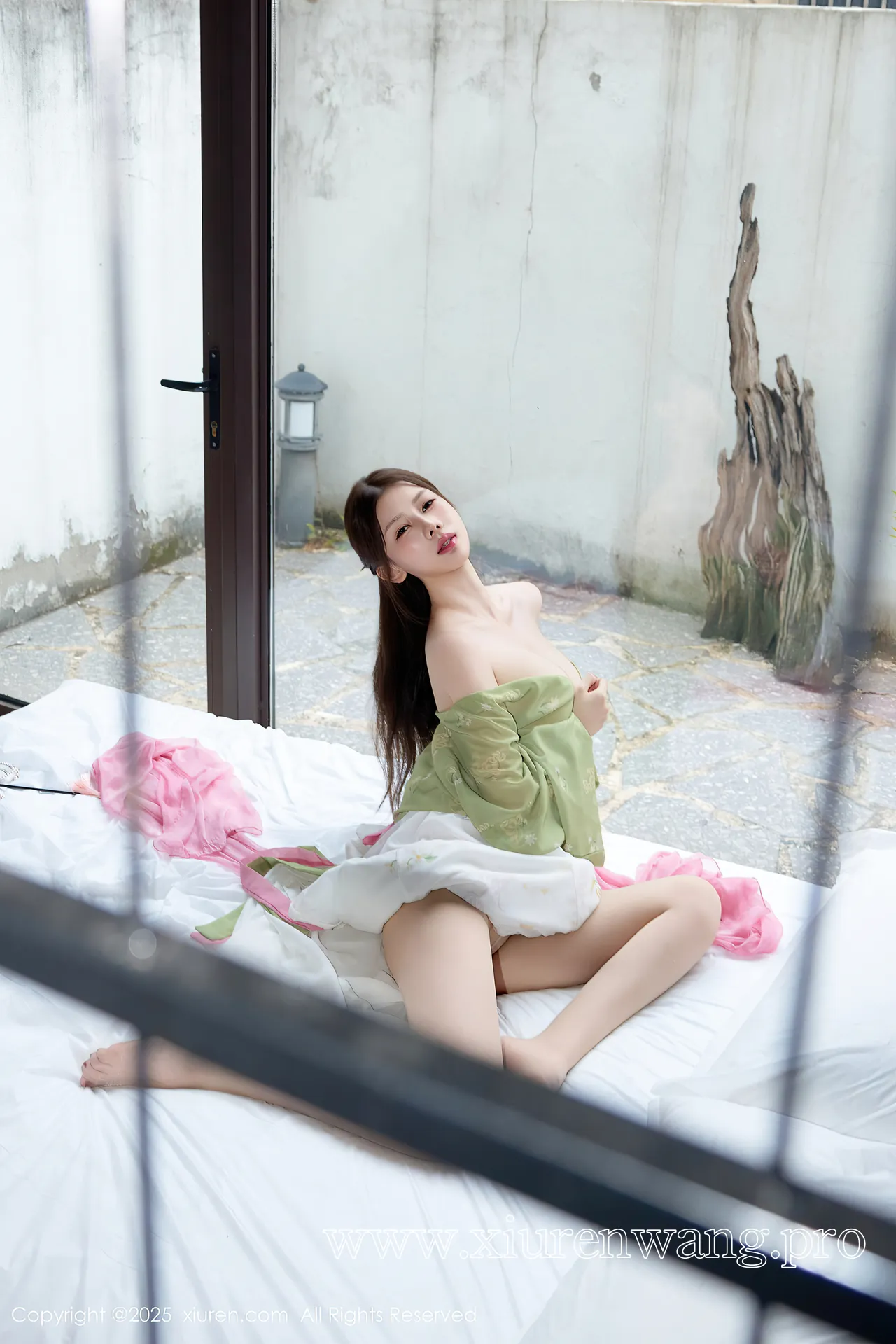 [秀人网]2025.09.30 NO.10834 尹甜甜sunny