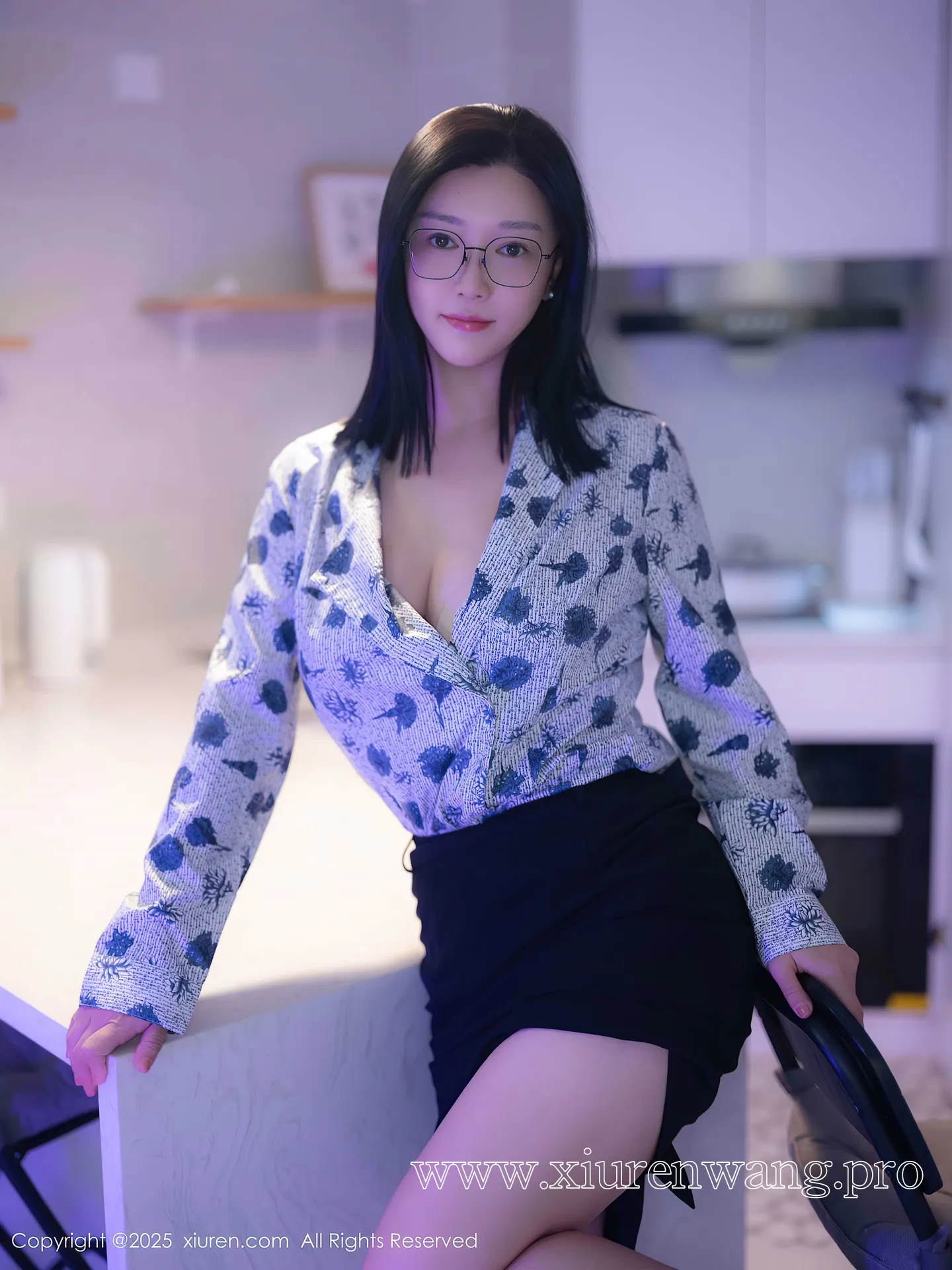 [秀人网]2025.10.14 NO.10866 雅茹老师