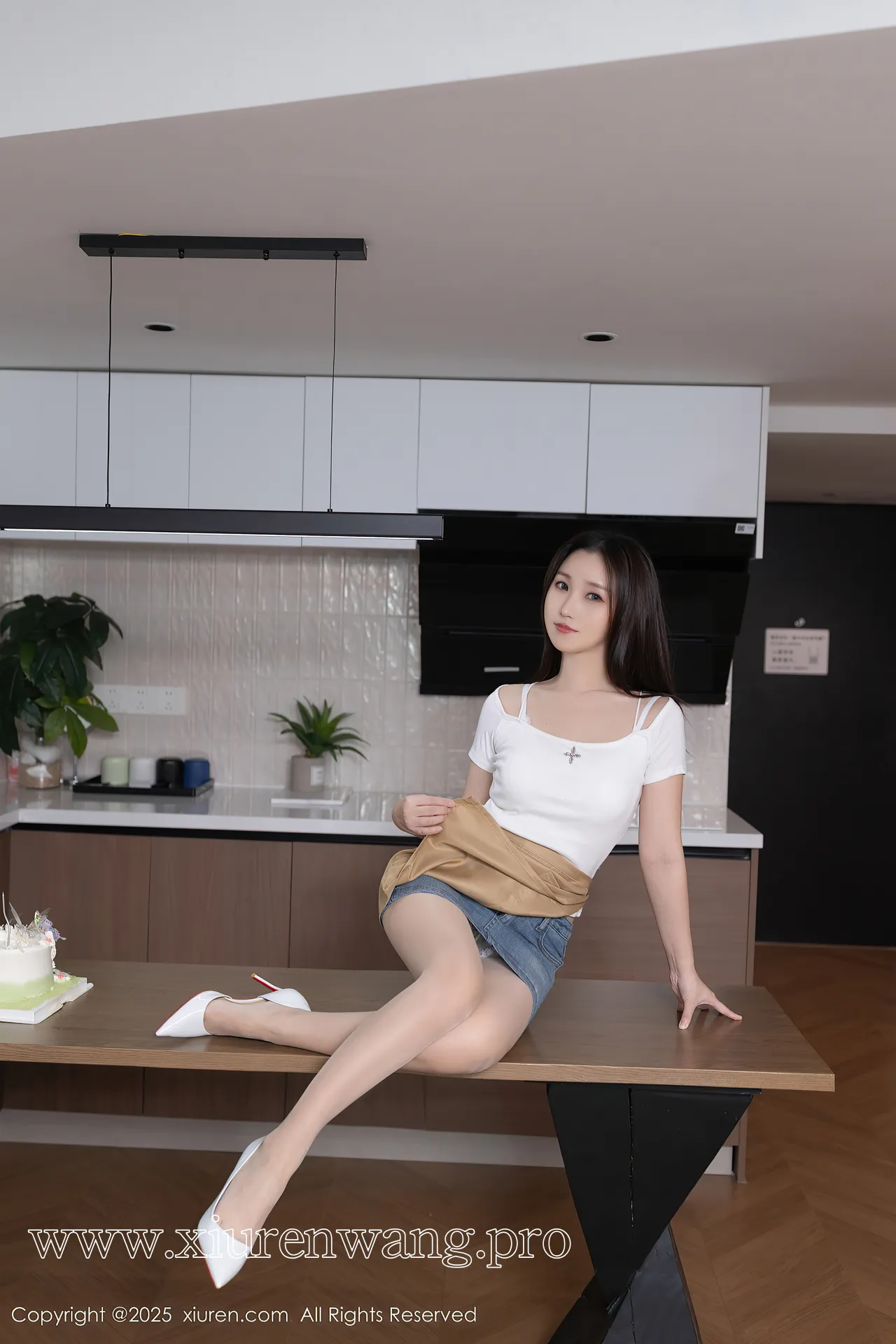 [秀人网]2025.10.29 NO.10925 杏子Yada