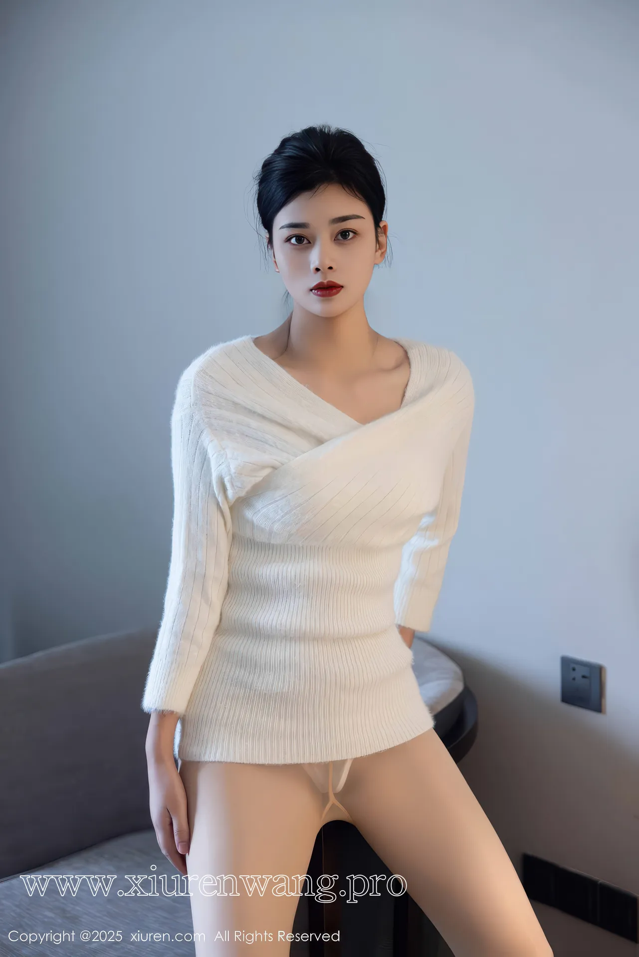 [秀人网]2025.11.14 NO.10986 徐清妍