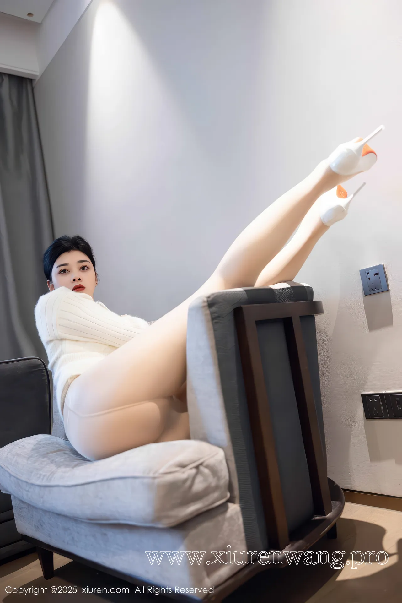 [秀人网]2025.11.14 NO.10986 徐清妍
