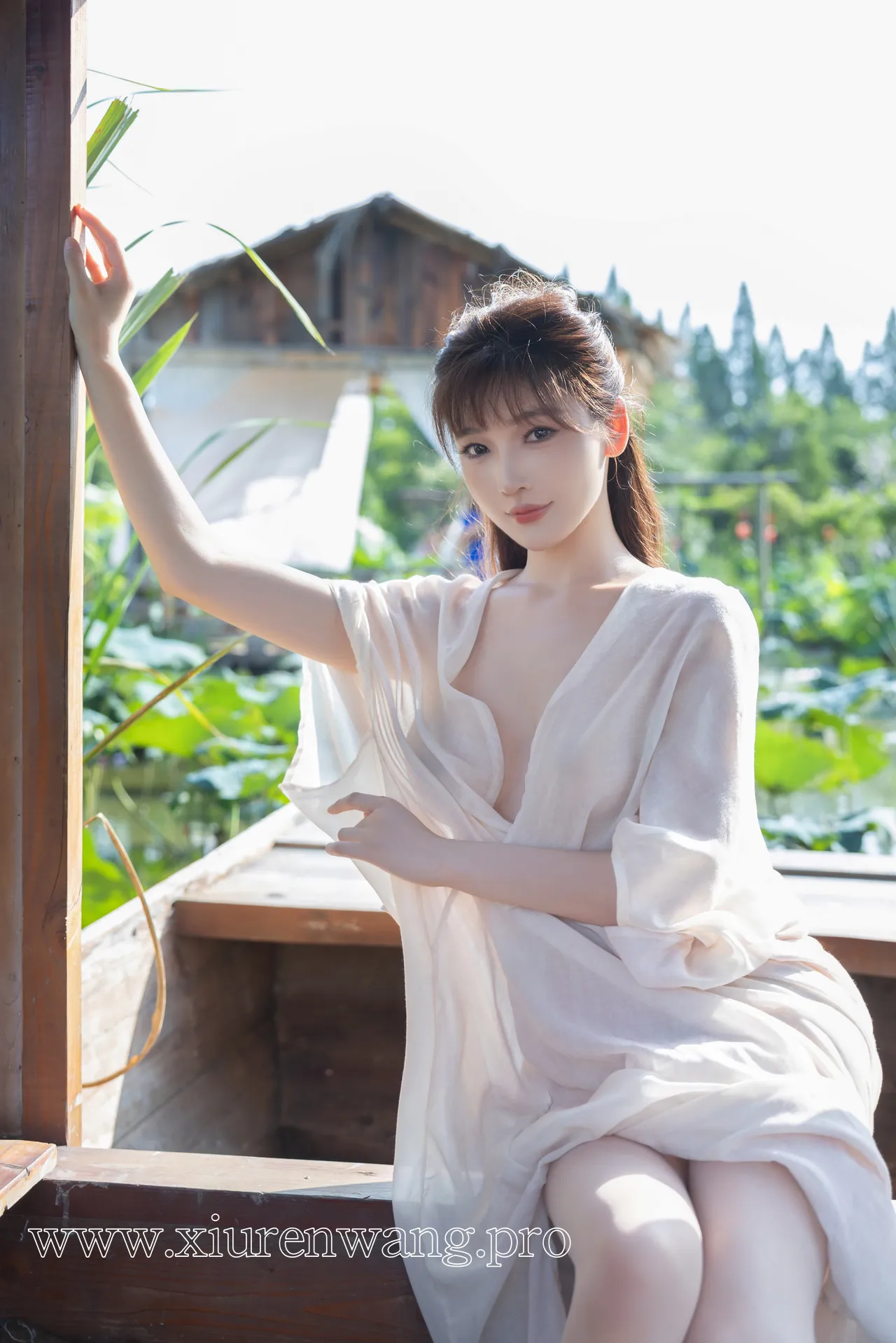 [精品]陆萱萱最新更新！荷花主题cos套图在线观看，作品合集一次看够