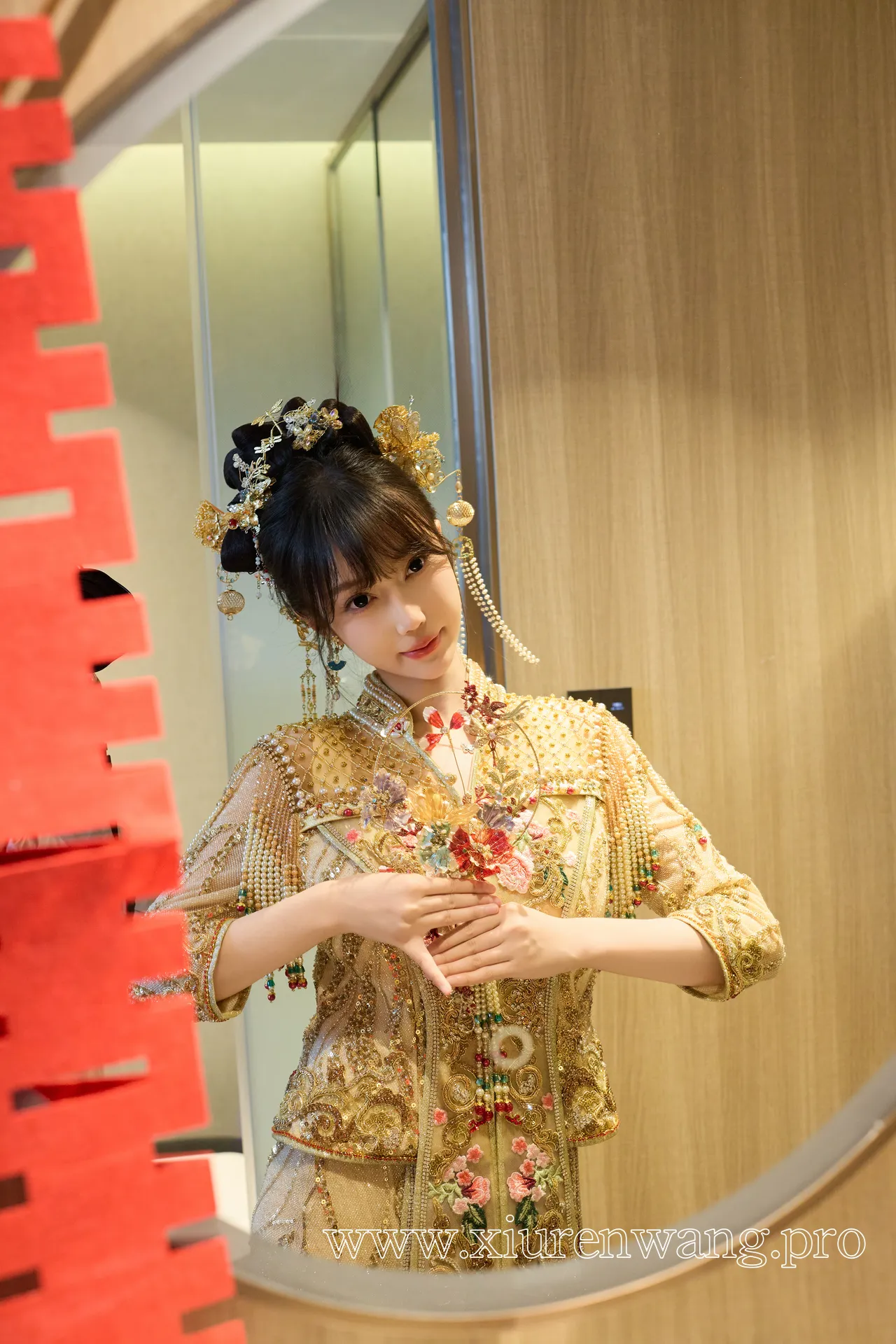 [精品]玥儿玥er作品合集｜性感秀禾服cos套图在线看，最新更新藏不住的惊艳感