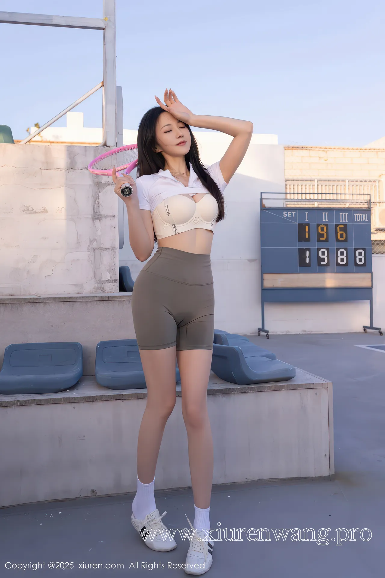 [秀人网]2025.12.12 NO.11106 鱼子酱Fish 绝美写真