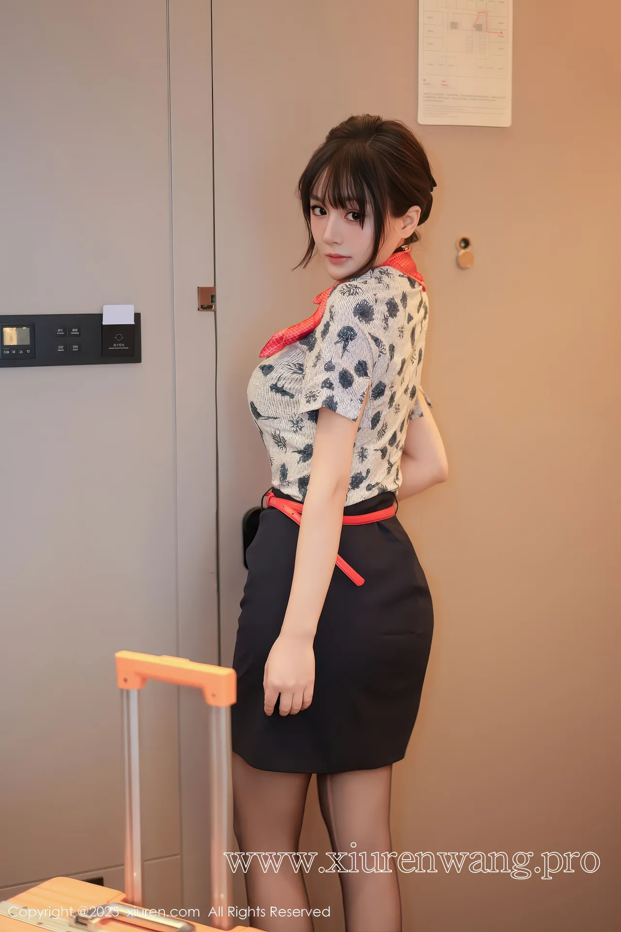 [秀人网]2025.12.16 NO.11115 沈南汐RuRu
