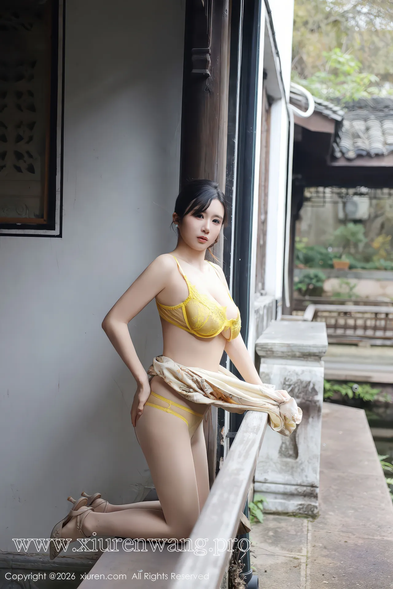 林悠悠温婉质感与现代人像摄影的艺术融合