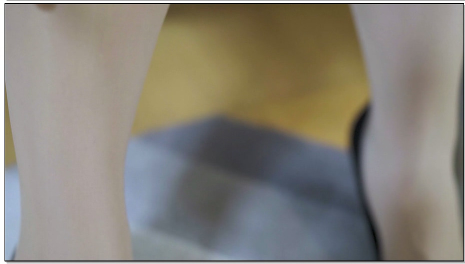 【4K映像】复古日式OL肉丝紧缚捆绑与挣脱，中间居然绑着睡着了，从沙发掉下来摔醒了 