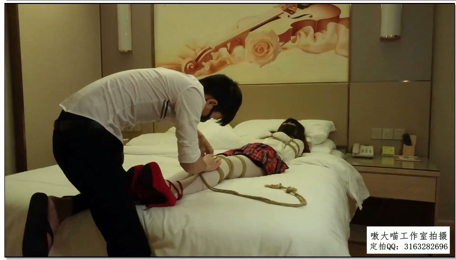 【嗷大喵工】梦中萝莉 第四集-小萝莉被抓住超紧缚放置挣扎想逃走被抓回