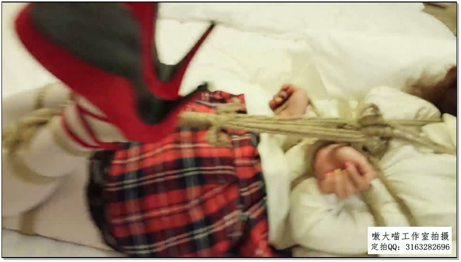 【嗷大喵工】梦中萝莉 第四集-小萝莉被抓住超紧缚放置挣扎想逃走被抓回