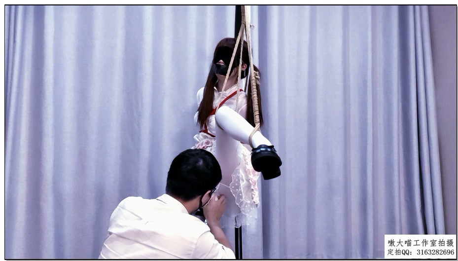 【嗷大喵】萝莉遇险记 5 柯柯 日式紧缚+胶布封嘴+单腿吊缚高脚吊+花样刺激娇喘+皮鞭…